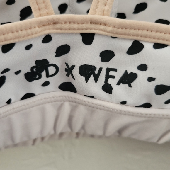 Sarah's Day x White Fox Active Small - Picture 3 of 4